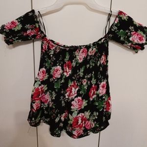 Nwt Juniors Floral Crop Top
